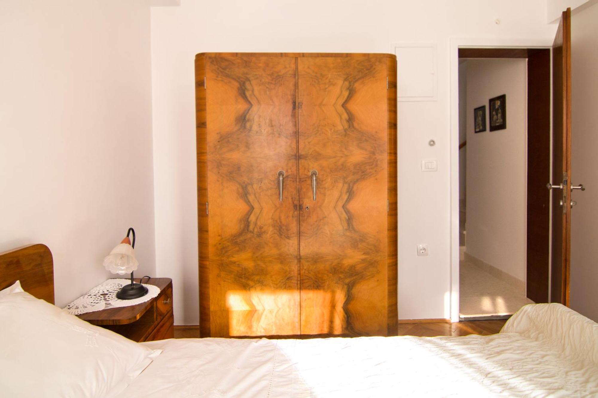 Apartments Donika Komiža Pokoj fotografie