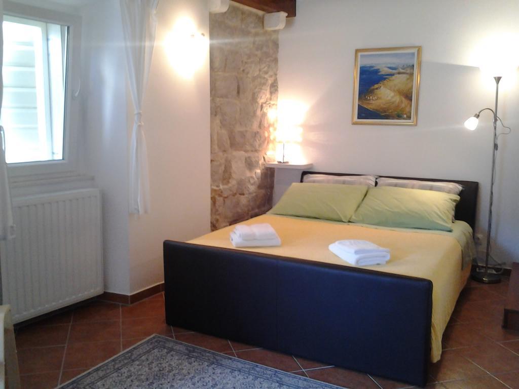 Apartments Donika Komiža Exteriér fotografie