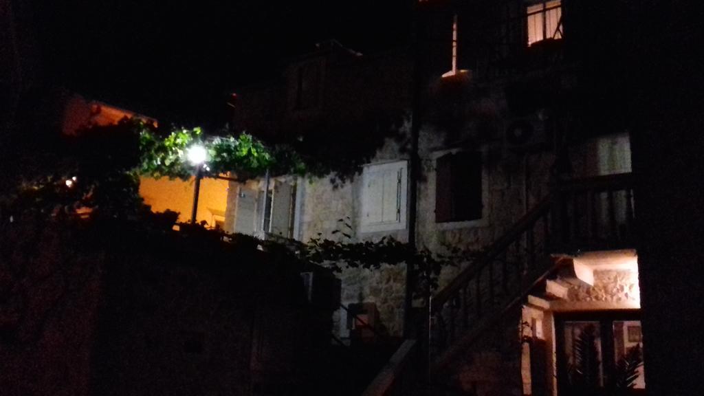 Apartments Donika Komiža Exteriér fotografie