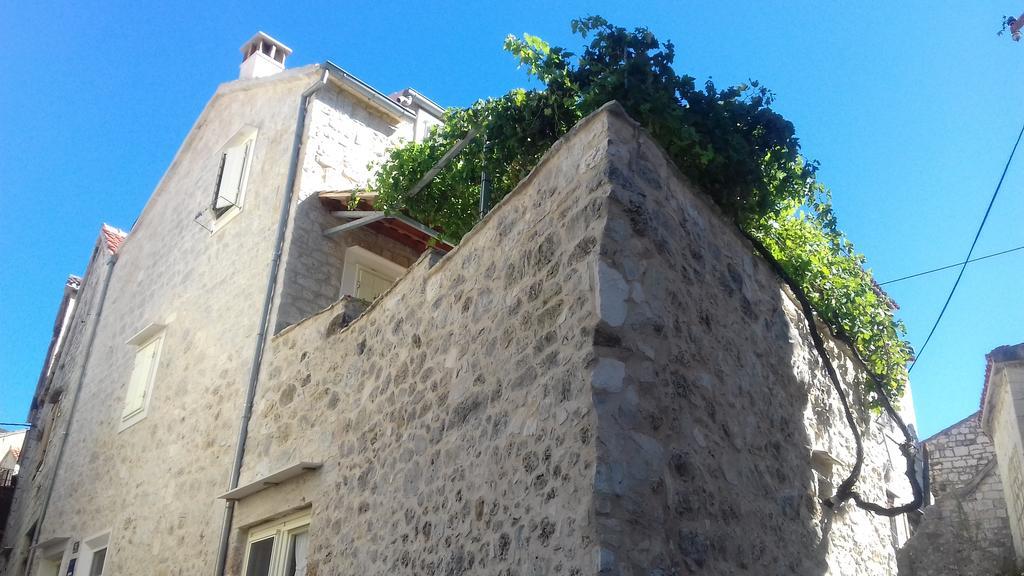 Apartments Donika Komiža Exteriér fotografie