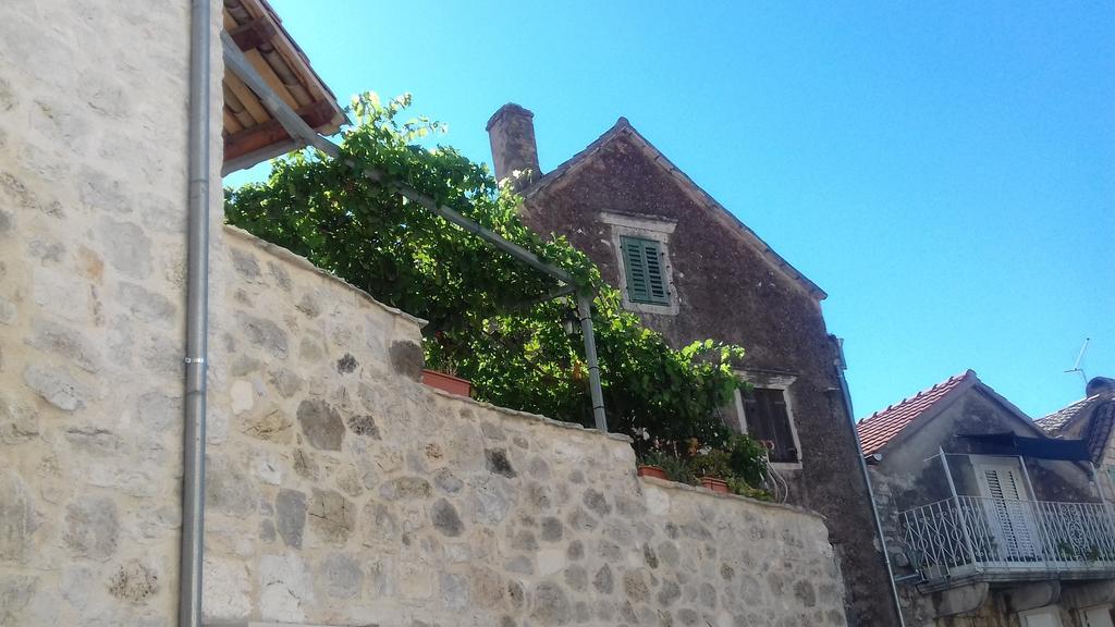 Apartments Donika Komiža Exteriér fotografie